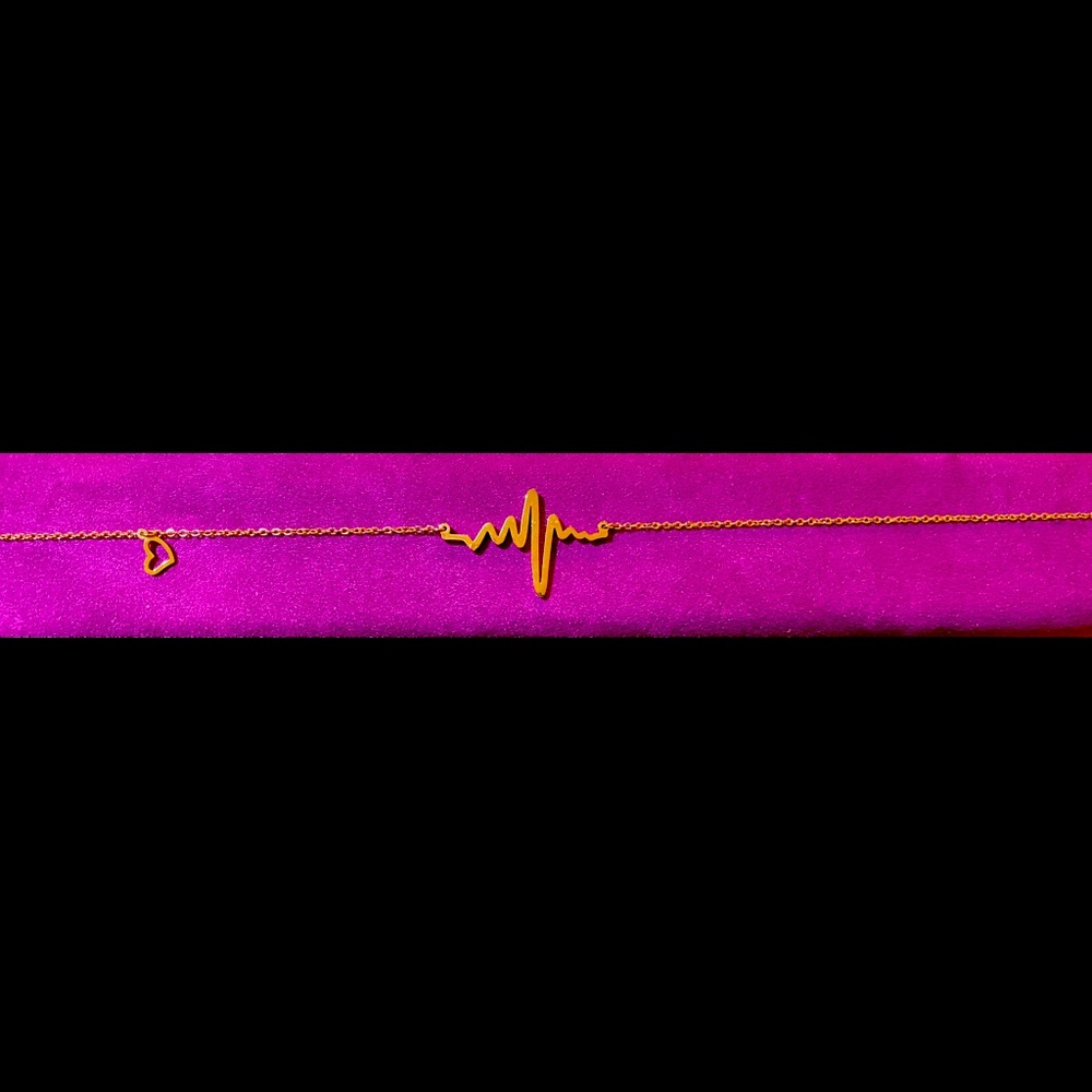 Jeulia Heartbeat Necklace